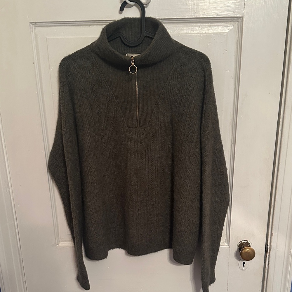 Sezané Olive Turtleneck Sweater